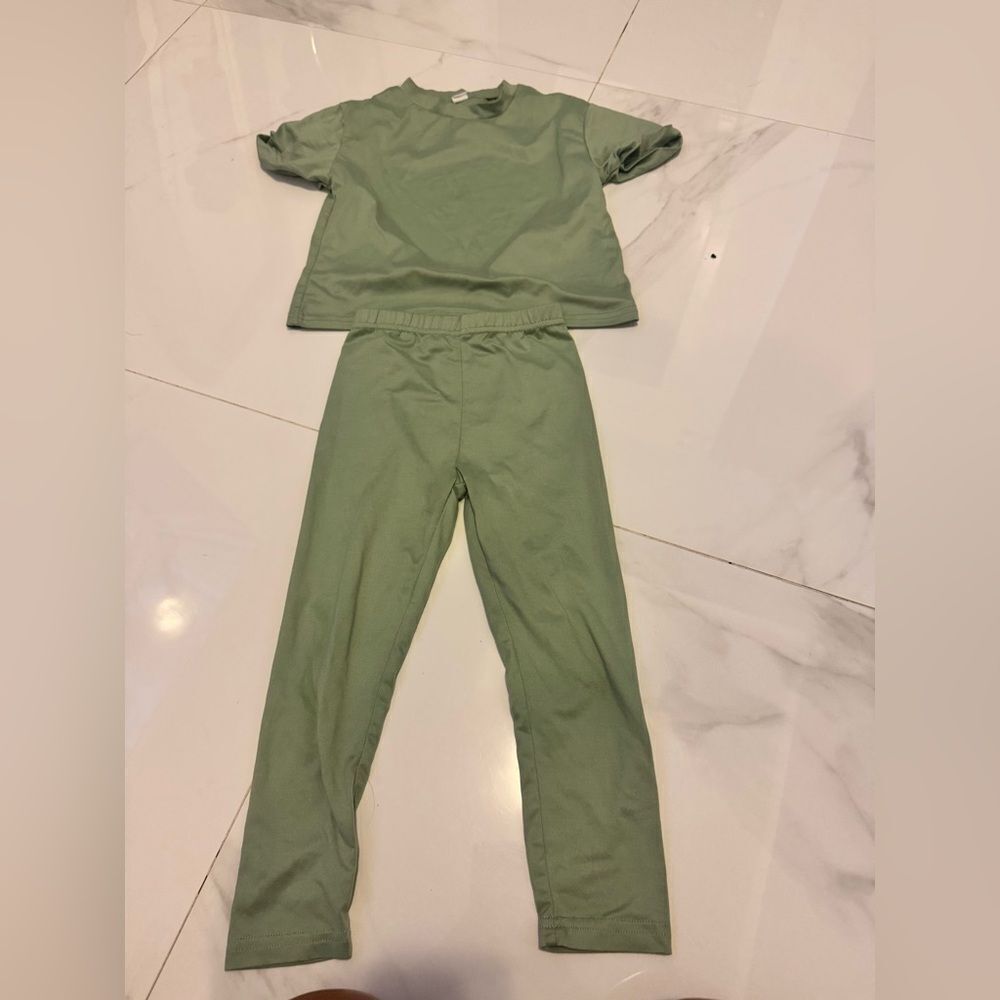 Kids Green t-shirt and leggings Set #22